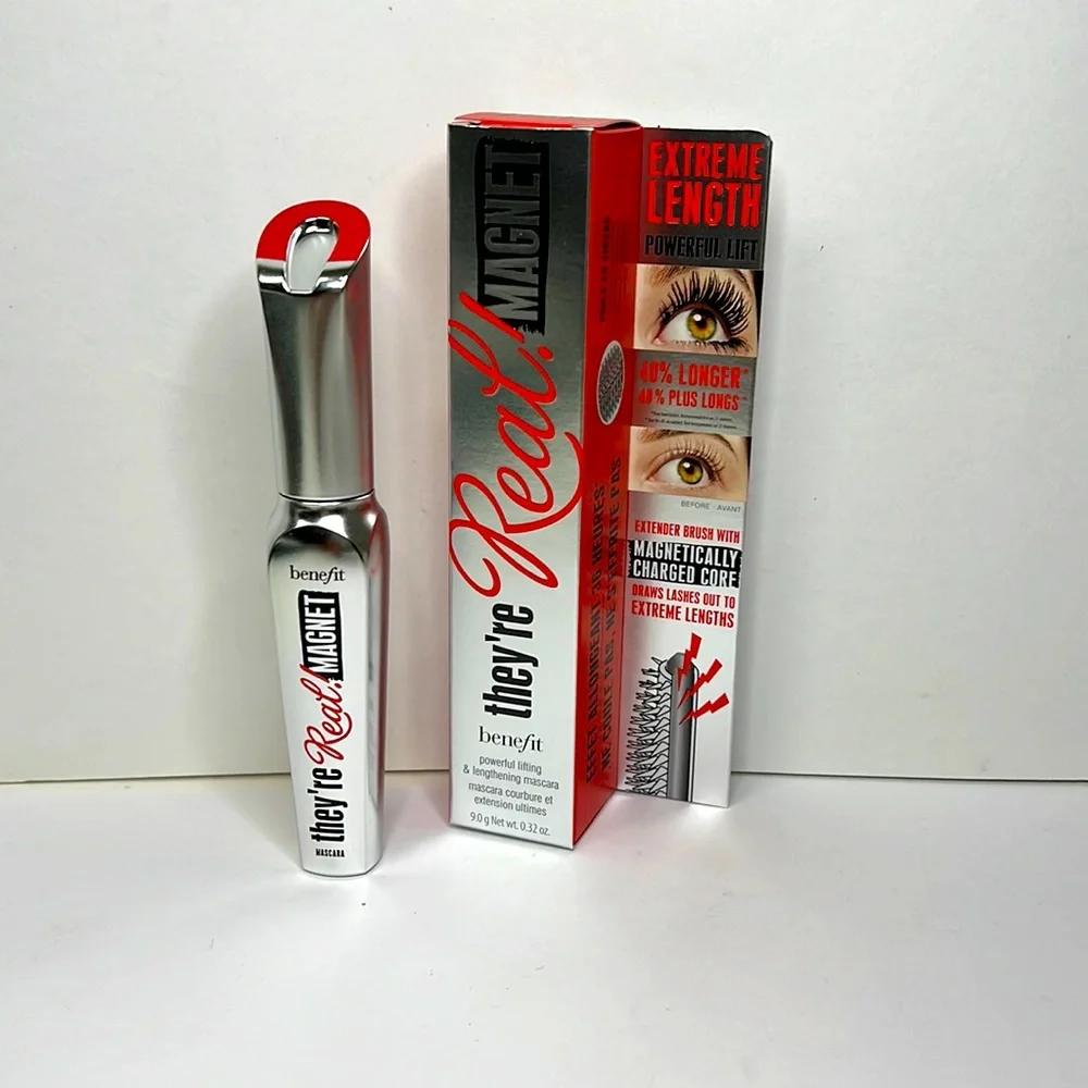 Benefit they’re real magnet black